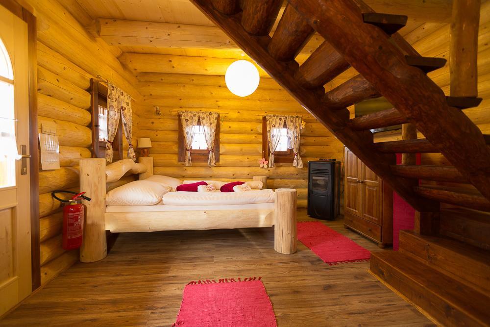 Ubytovanie Koliba Pacho - Zrub Katka Prievidza Quarto foto
